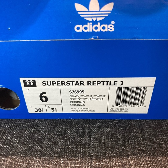 Superstar Reptile 🦎 J - Picture 3 of 5